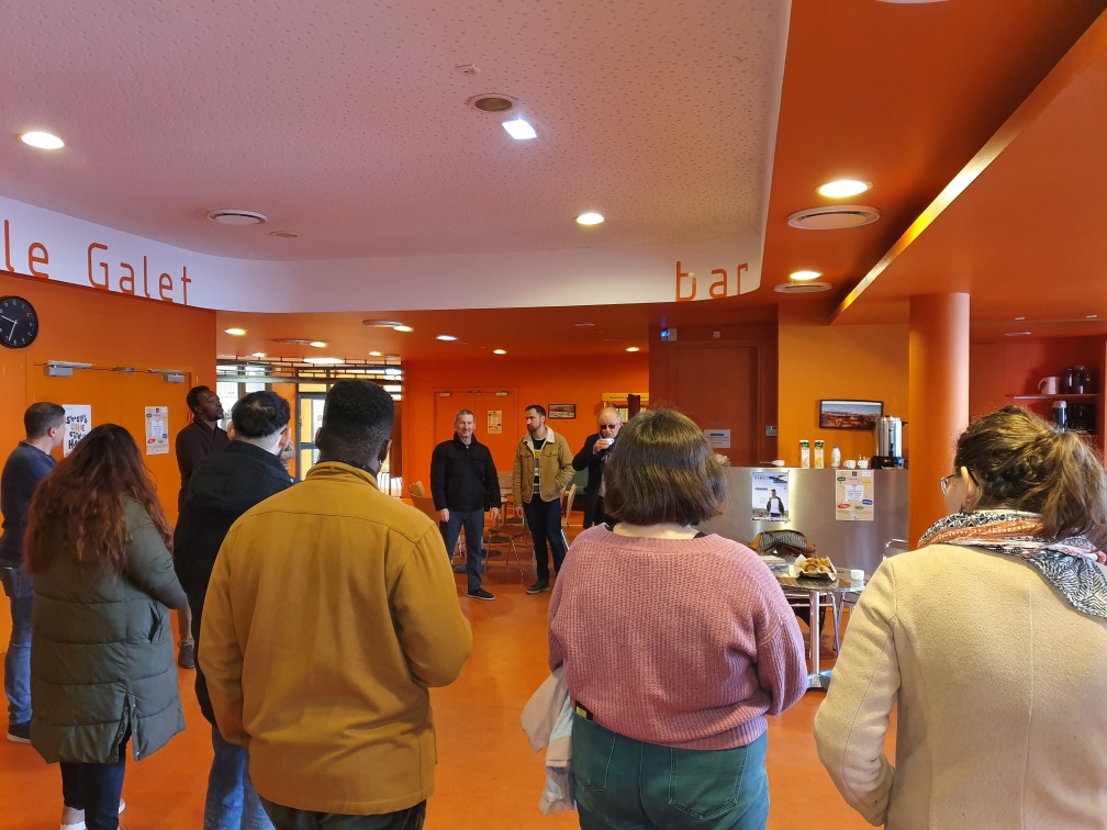 Participation au petit déjeuner mensuel avec les acteurs locaux